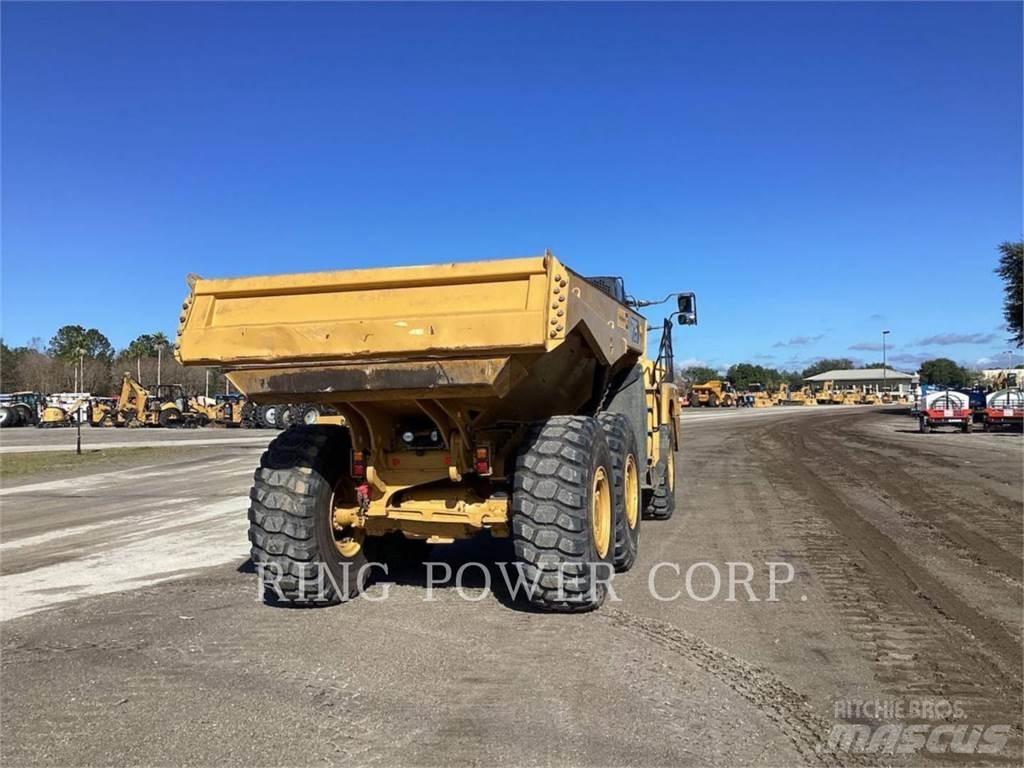 CAT 725TG 铰接式自卸车