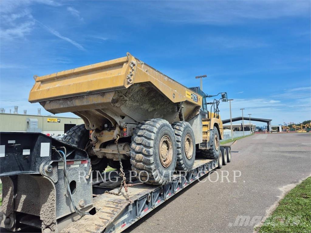 CAT 725TG 铰接式自卸车