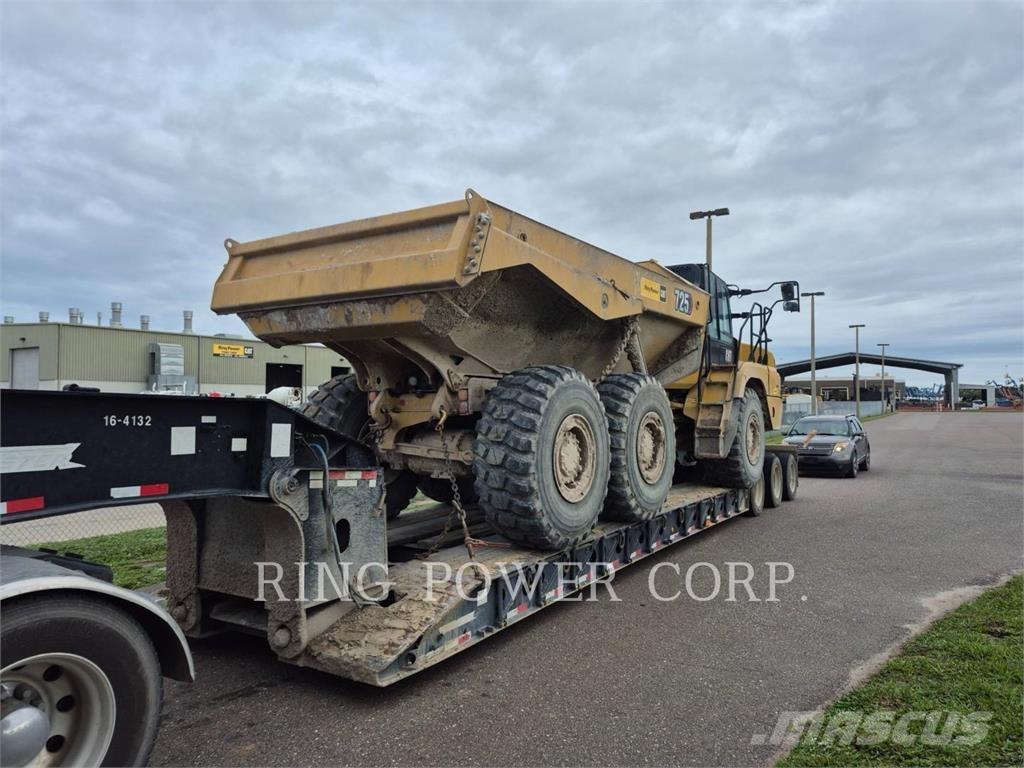 CAT 725TG 铰接式自卸车