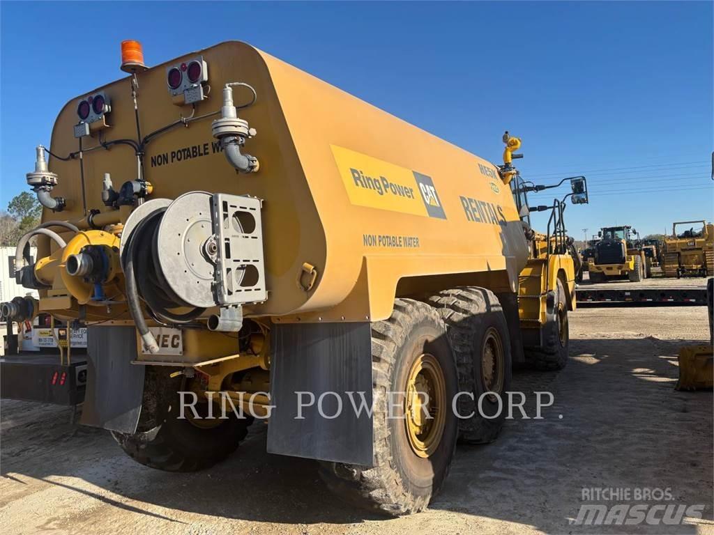 CAT 725WW 油罐车