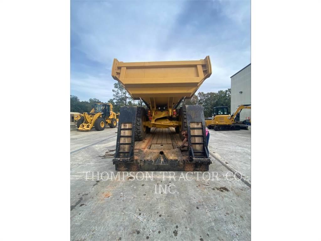 CAT 730 铰接式自卸车