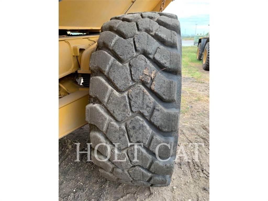 CAT 730 铰接式自卸车