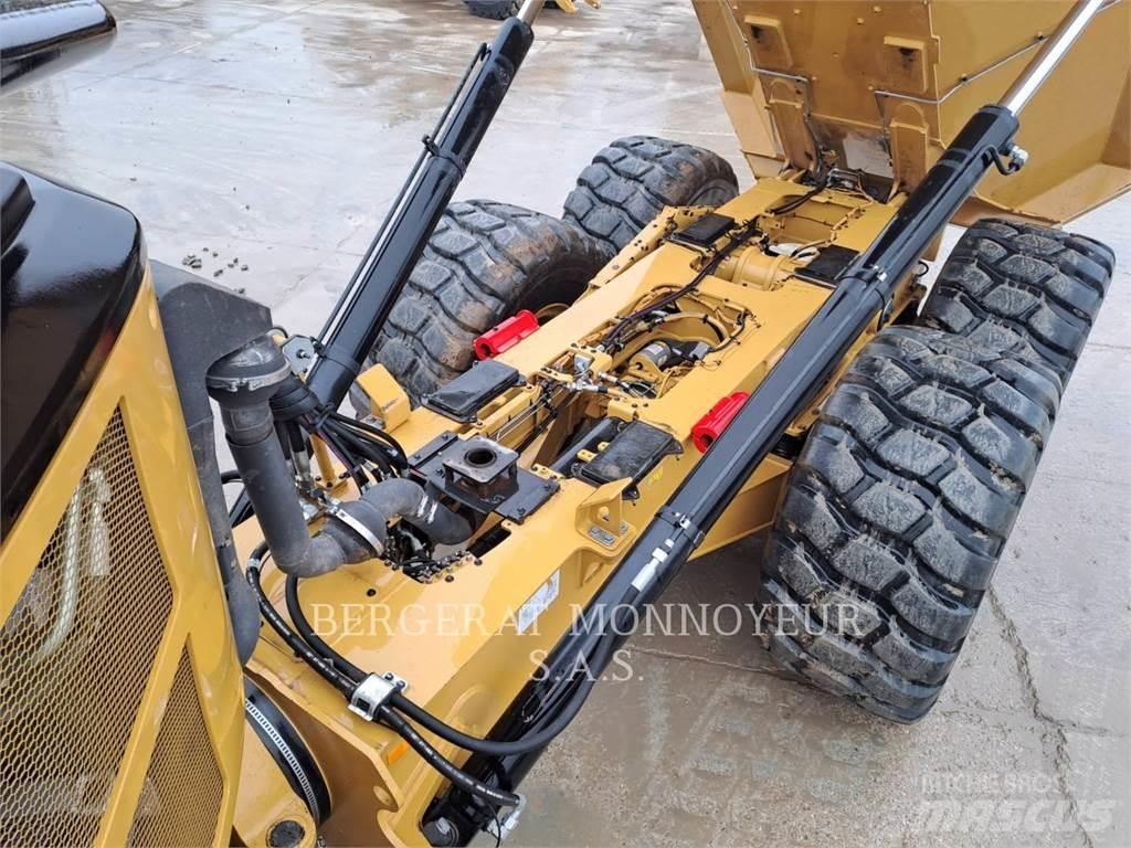 CAT 730 铰接式自卸车