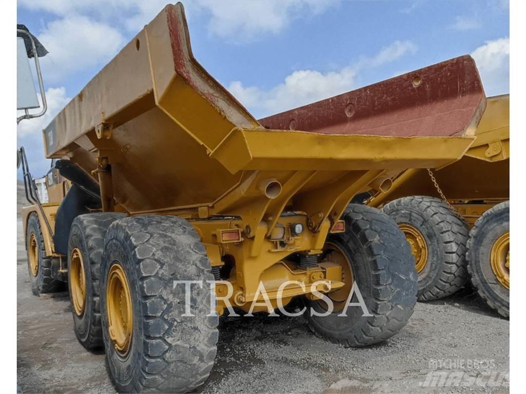 CAT 730 铰接式自卸车