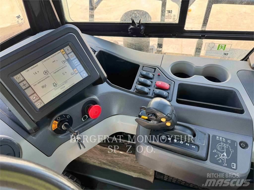 CAT 730 铰接式自卸车