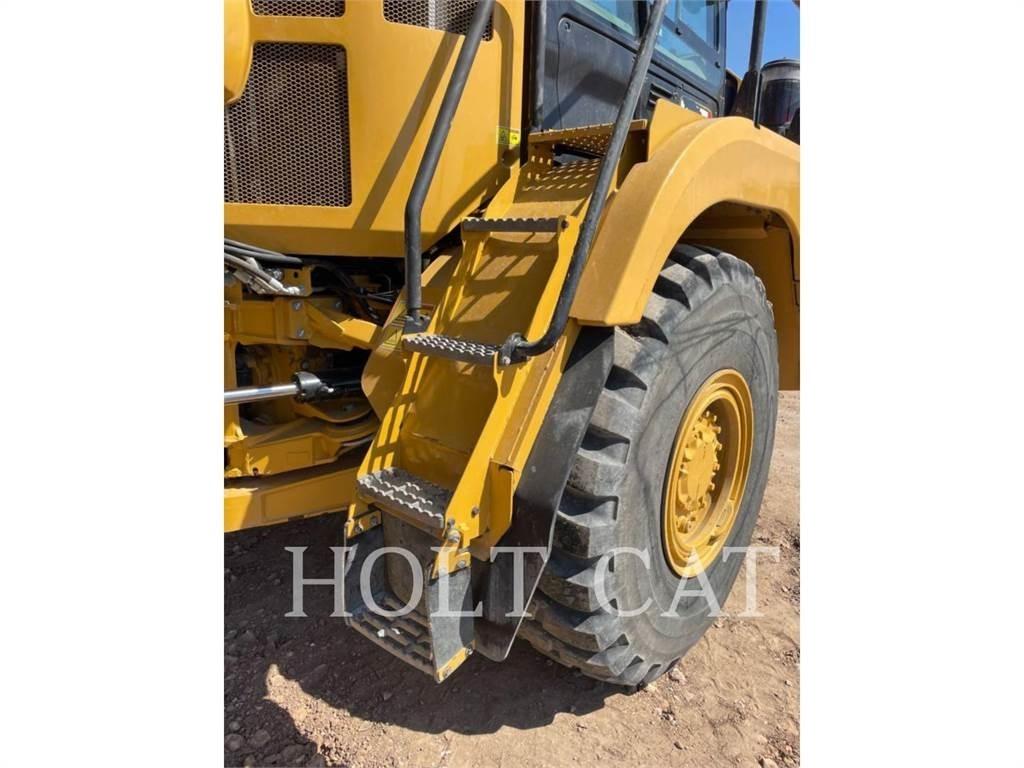 CAT 730 铰接式自卸车