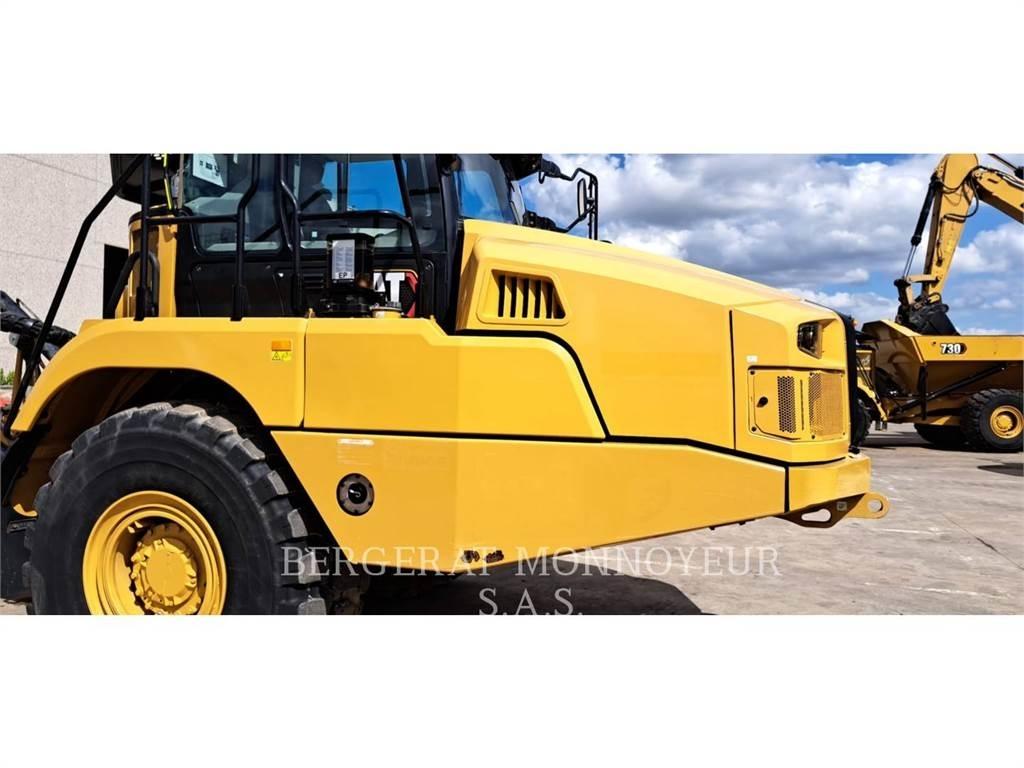 CAT 730 铰接式自卸车