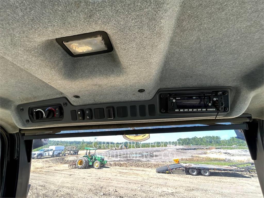 CAT 730-04 铰接式自卸车