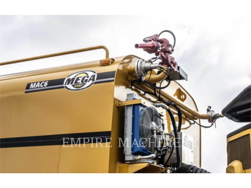 CAT 730-04 WT 水罐车