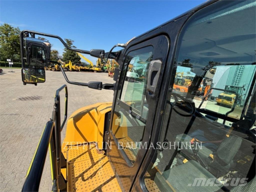 CAT 730-04A 铰接式自卸车