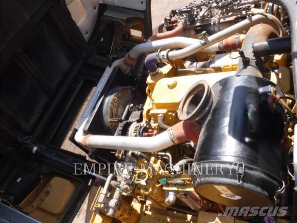 CAT 730 TG 铰接式自卸车