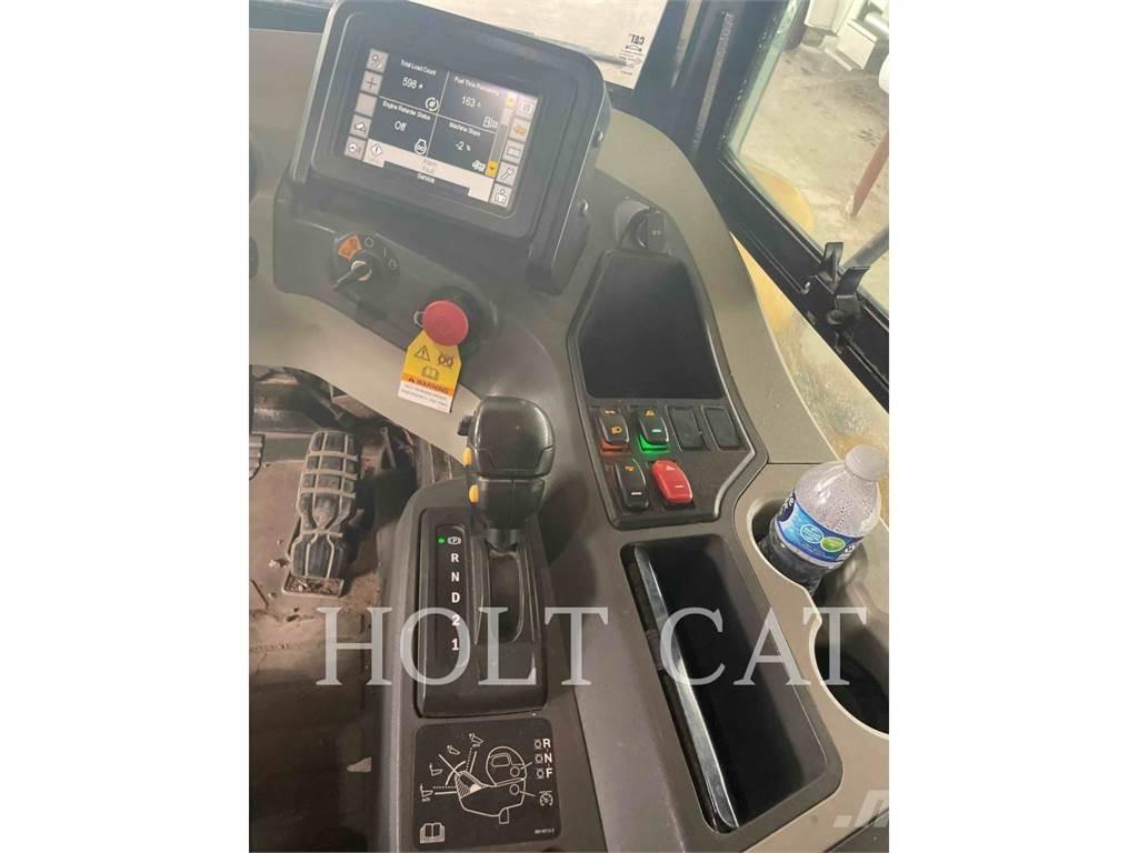 CAT 73004 铰接式自卸车