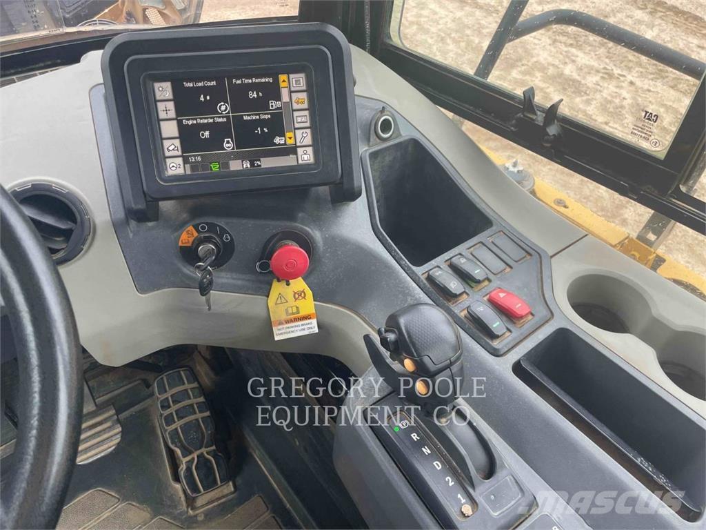 CAT 73004 铰接式自卸车