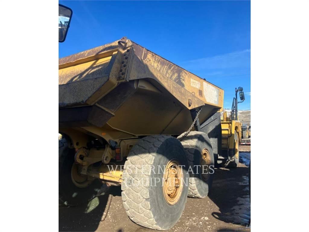 CAT 730C 铰接式自卸车