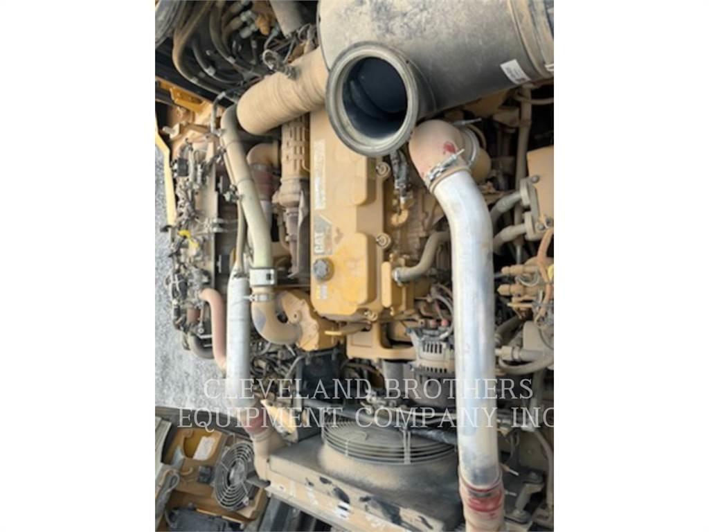 CAT 730C WW 水罐车