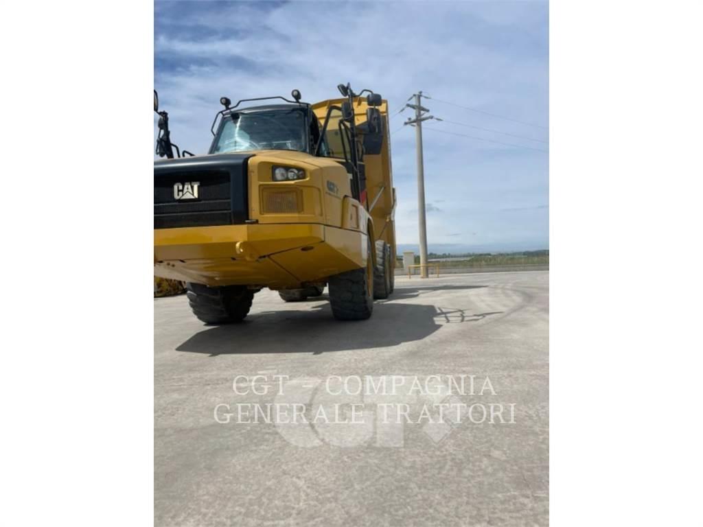 CAT 730C2 铰接式自卸车