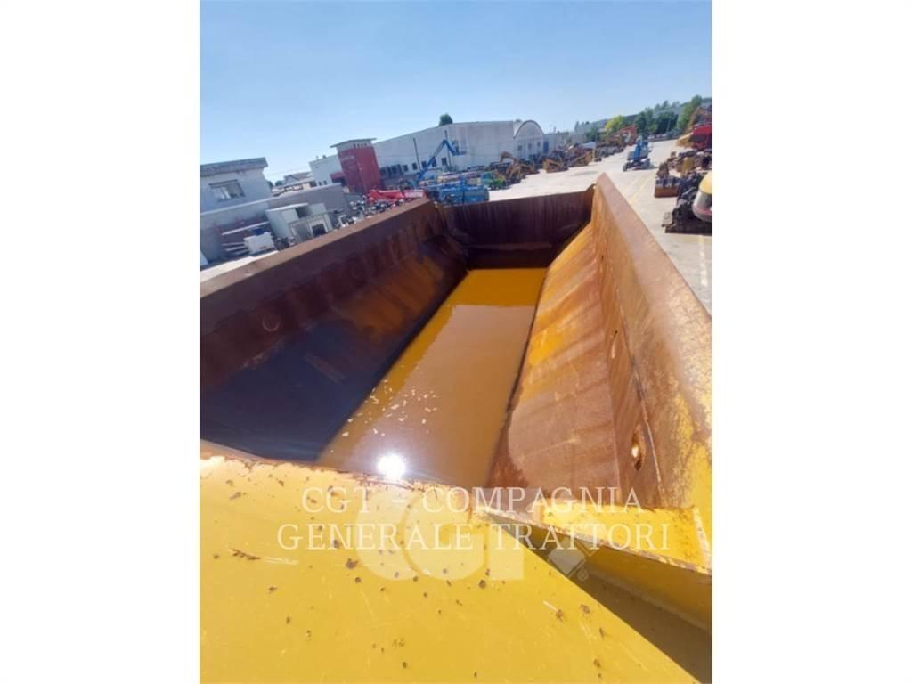 CAT 730C2 铰接式自卸车