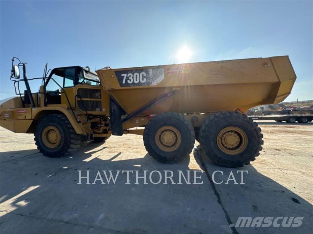CAT 730C2 铰接式自卸车