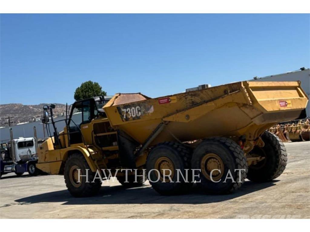 CAT 730C2 铰接式自卸车