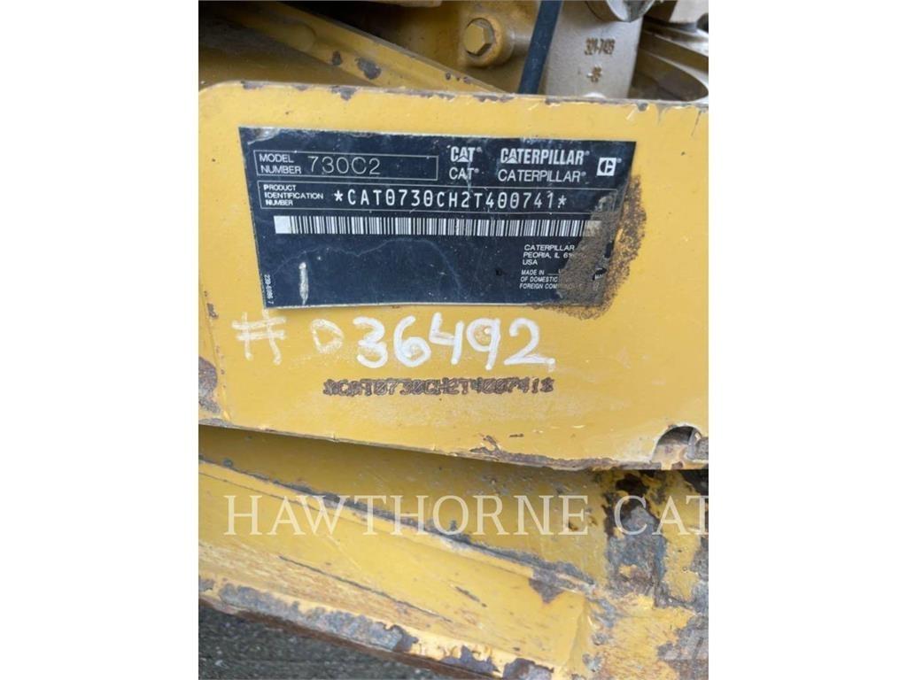 CAT 730C2 铰接式自卸车