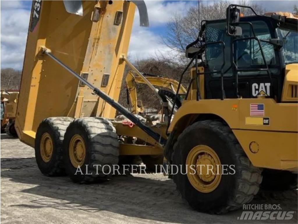 CAT 735 铰接式自卸车