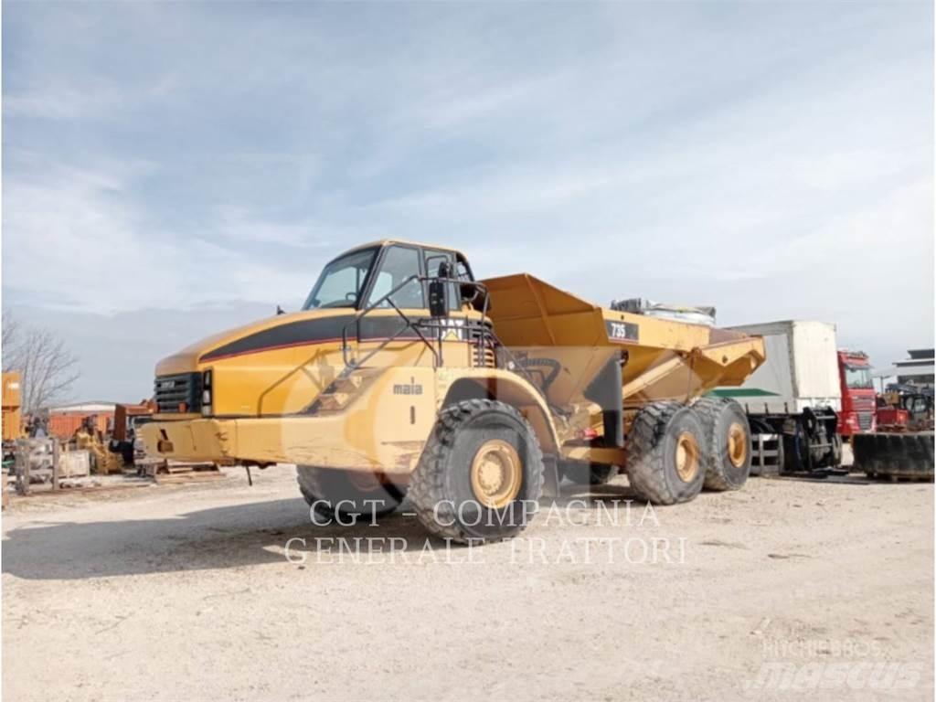 CAT 735 铰接式自卸车
