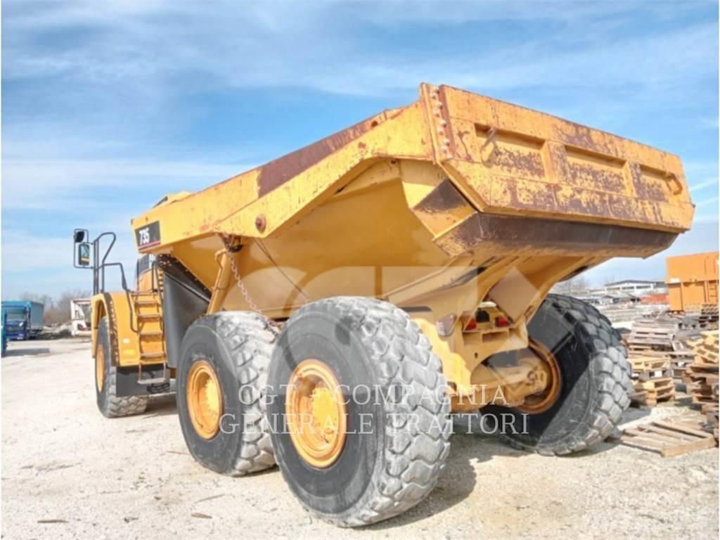CAT 735 铰接式自卸车