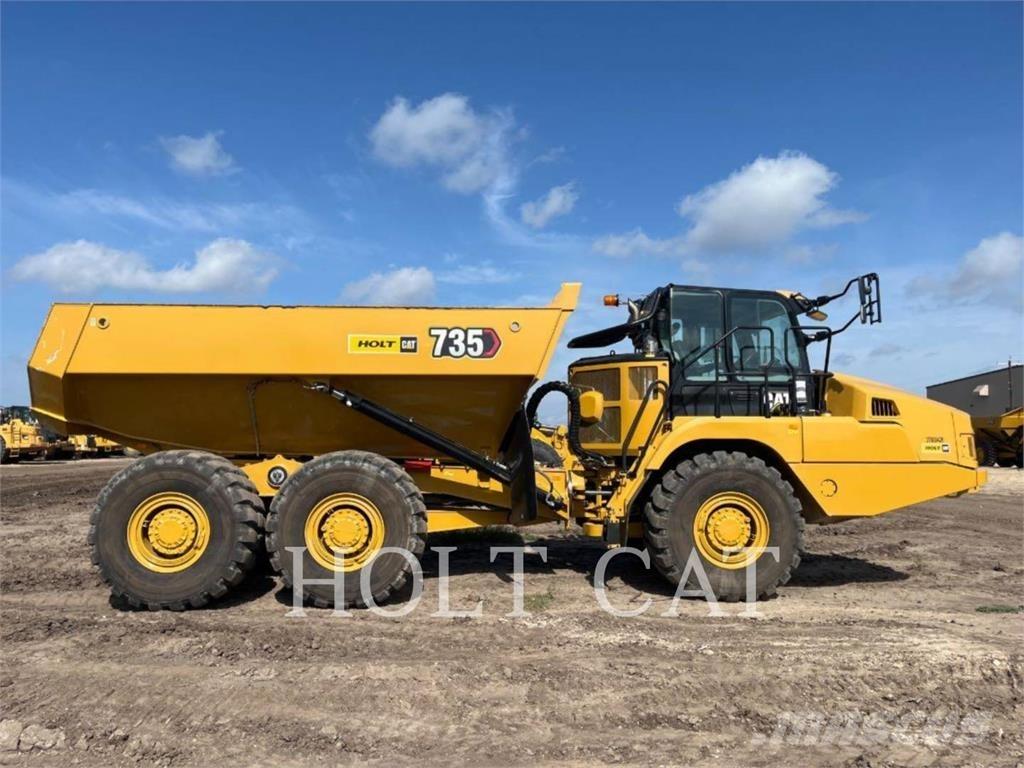 CAT 735 铰接式自卸车