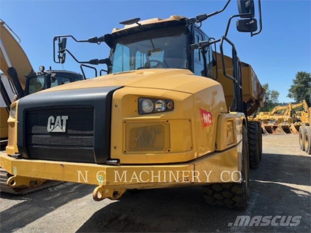 CAT 735 铰接式自卸车