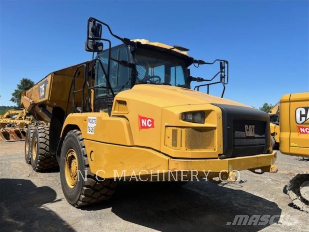 CAT 735 铰接式自卸车