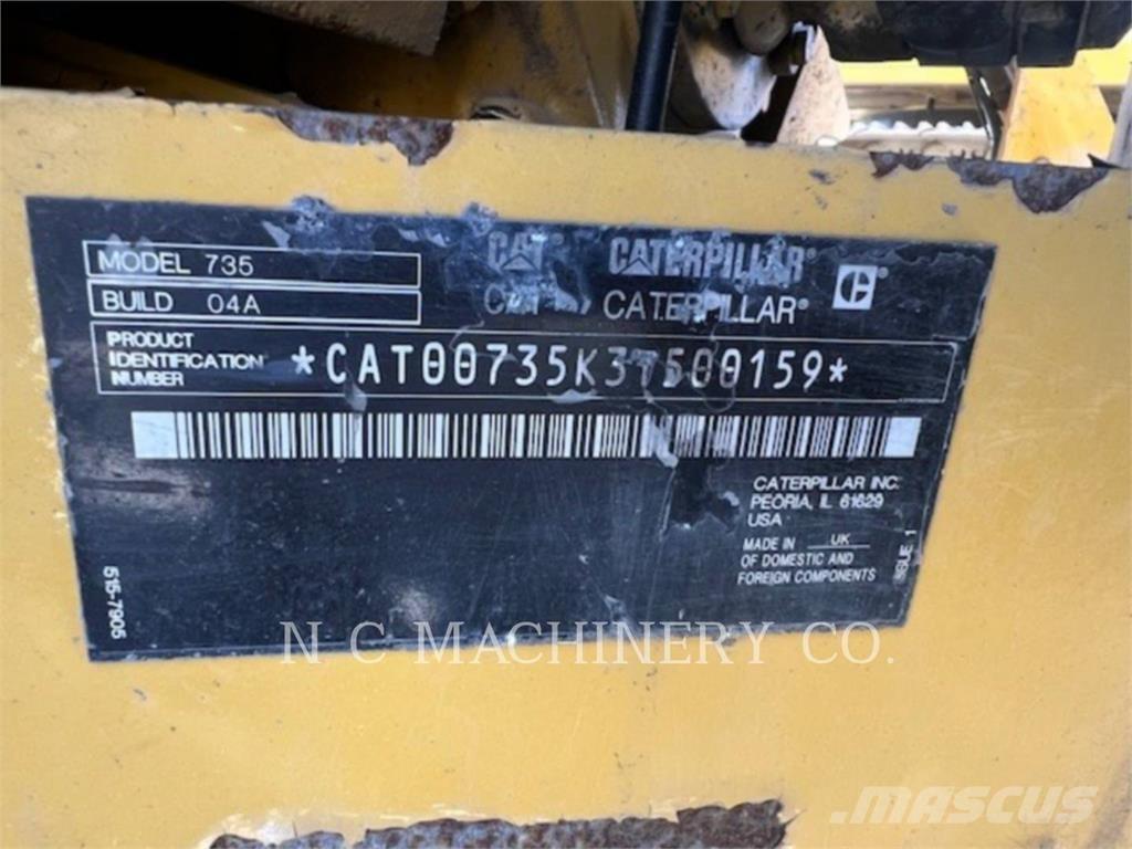 CAT 735 铰接式自卸车