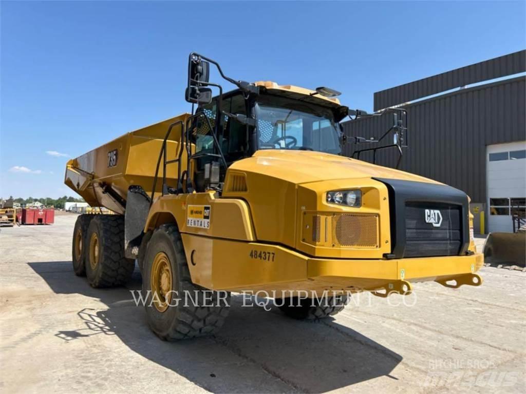 CAT 735 铰接式自卸车