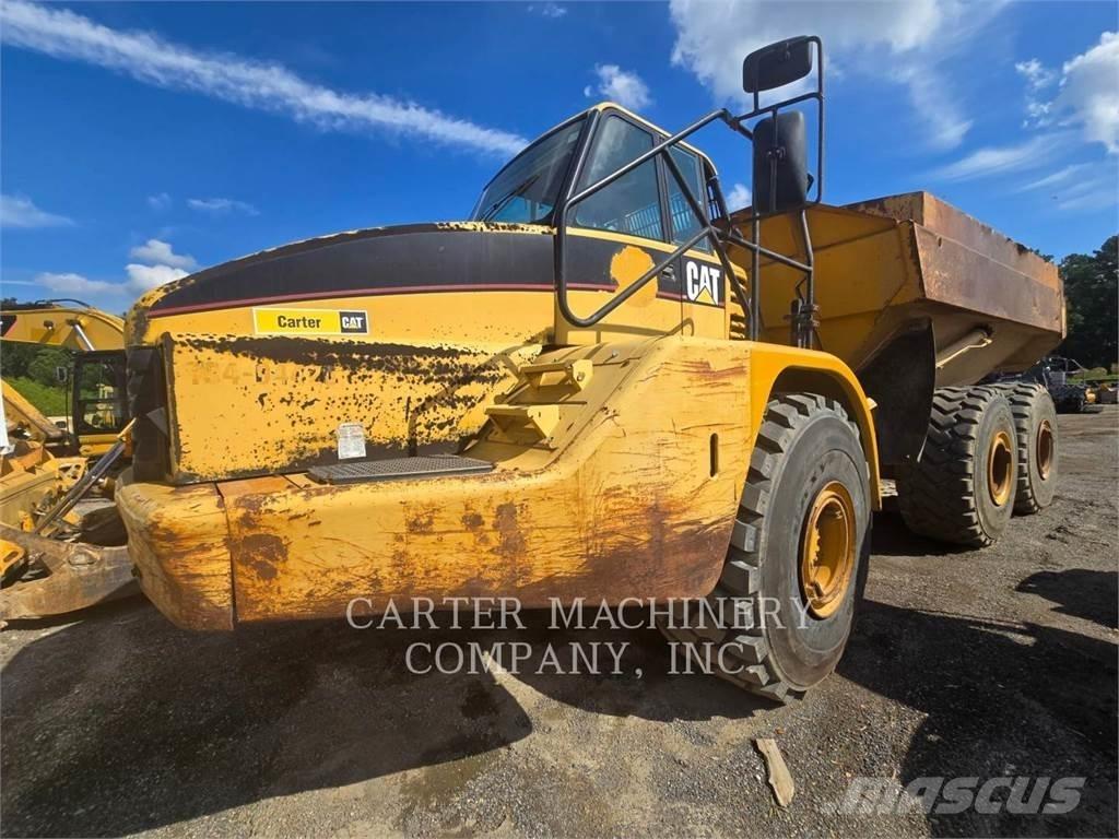 CAT 740 铰接式自卸车