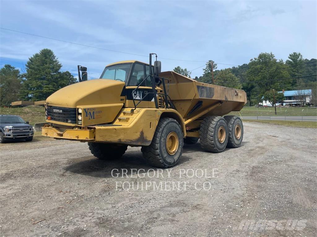 CAT 740 铰接式自卸车