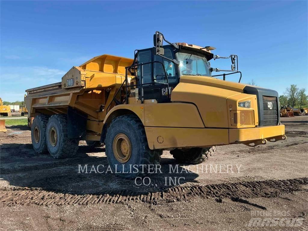 CAT 740 4EJ 铰接式自卸车