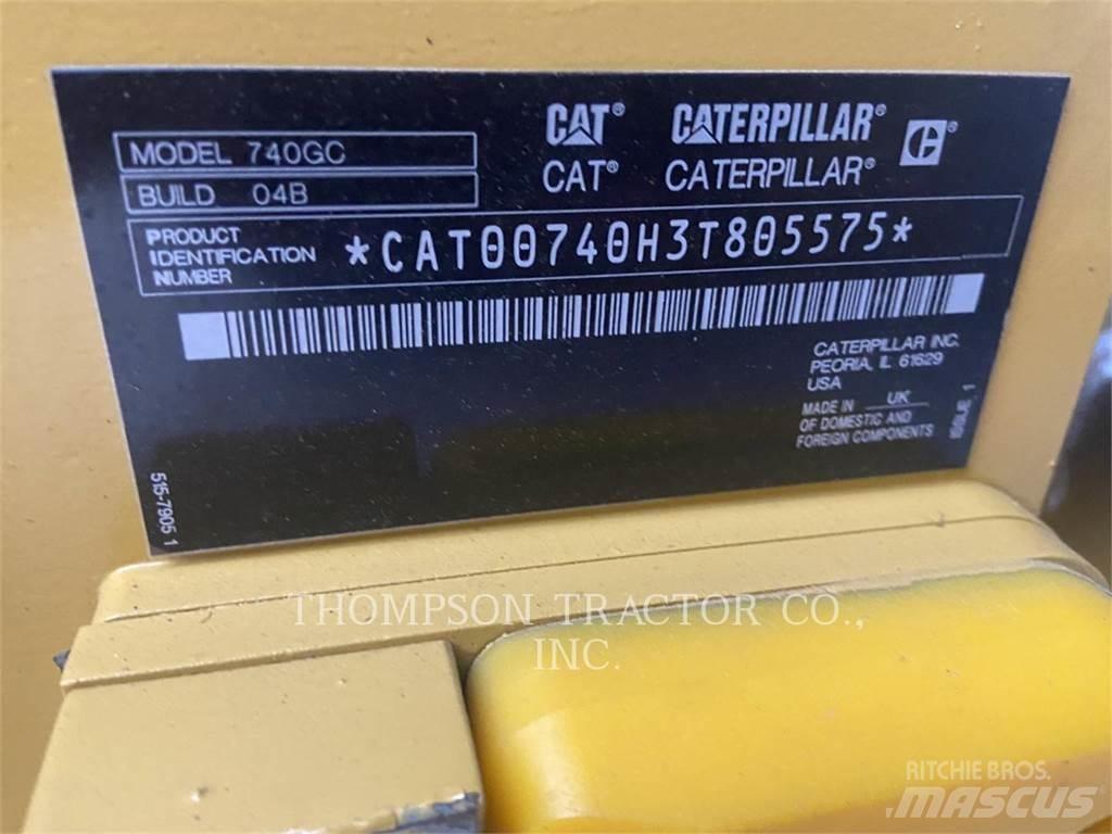 CAT 740 GC 铰接式自卸车