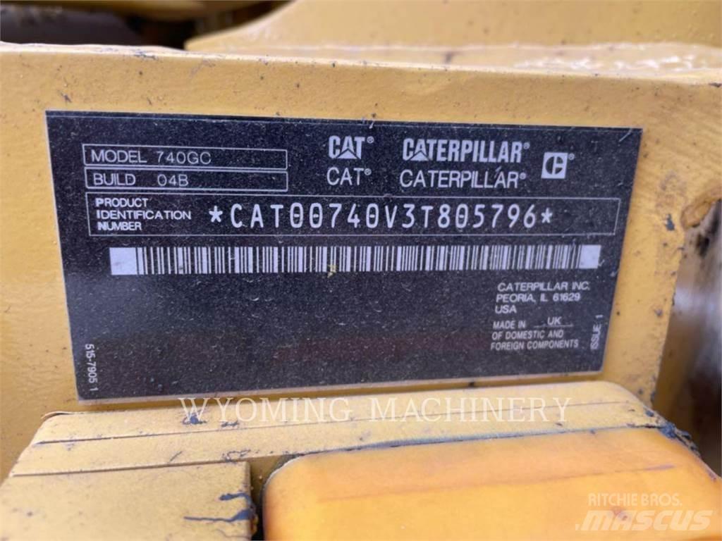 CAT 740 GC 铰接式自卸车