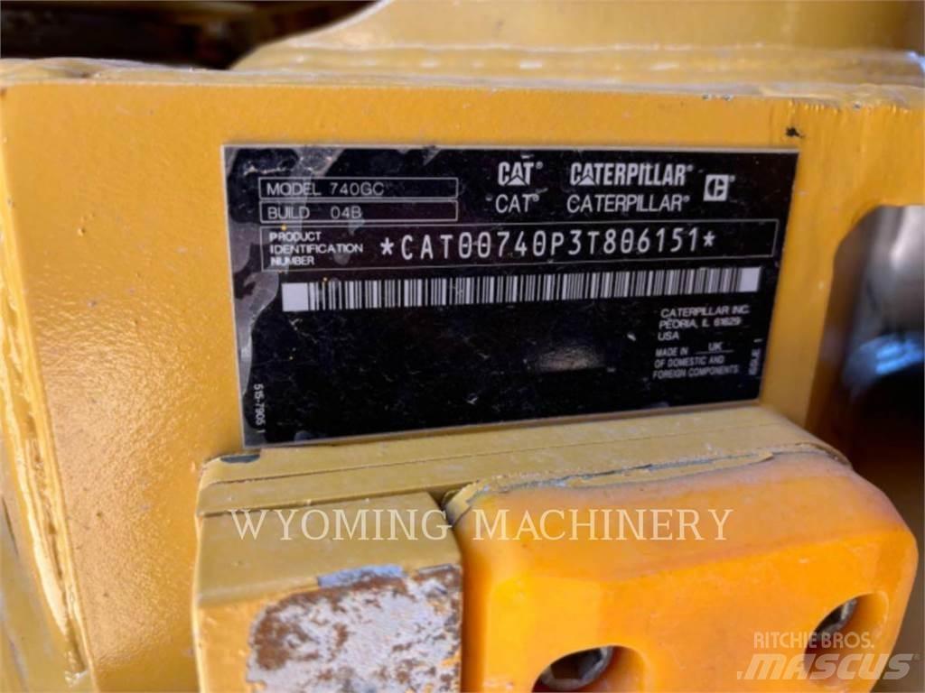 CAT 740 GC 铰接式自卸车