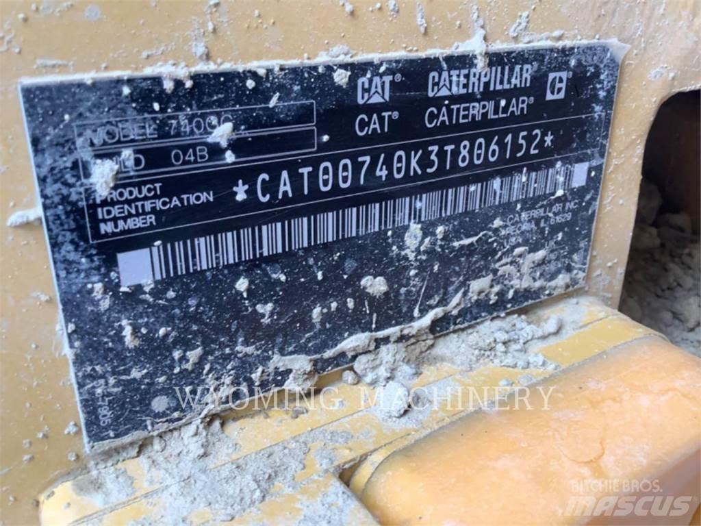 CAT 740 GC 铰接式自卸车