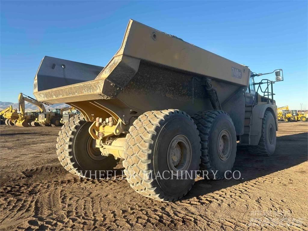 CAT 740 GC 铰接式自卸车
