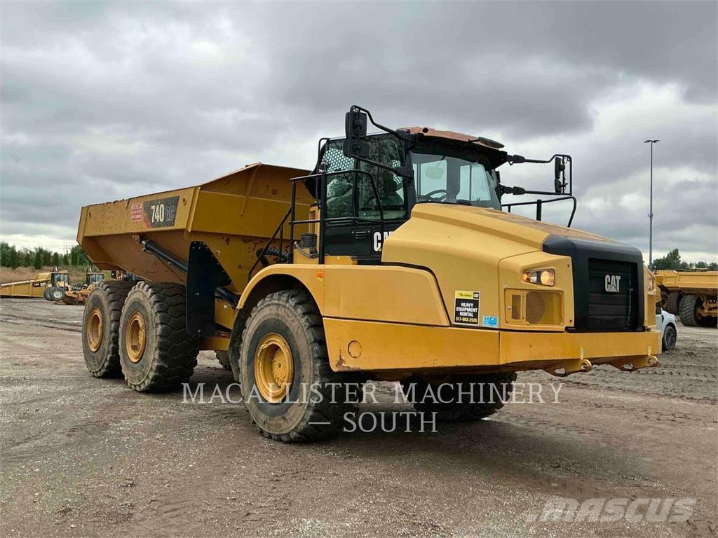 CAT 740 GC 铰接式自卸车