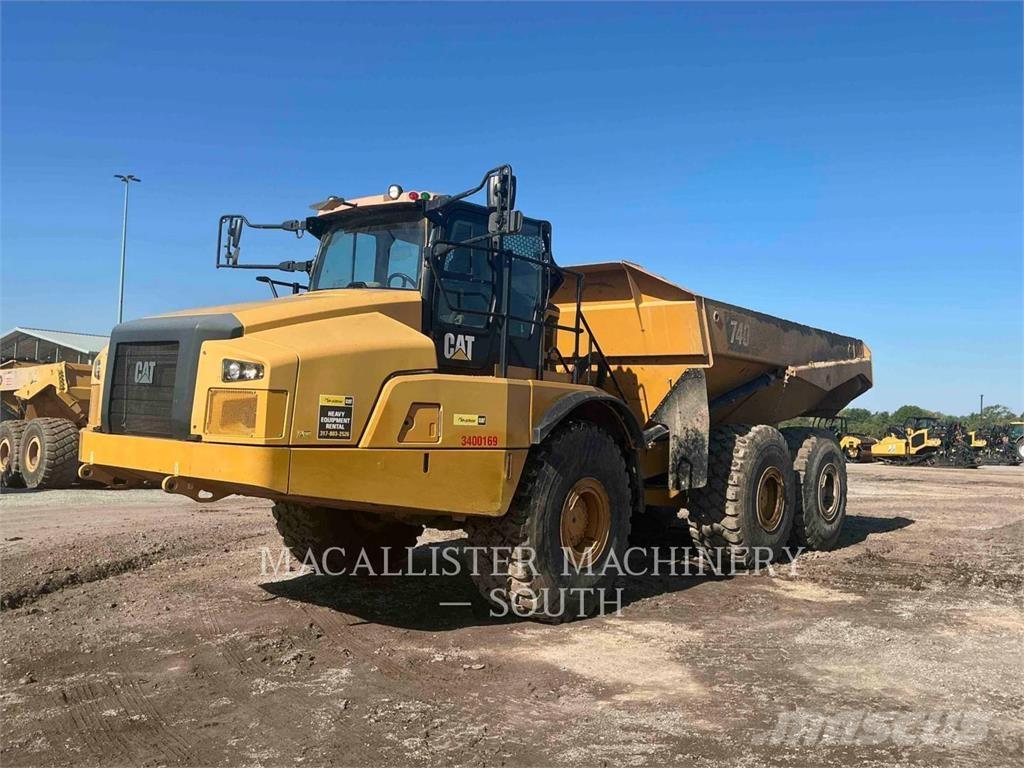 CAT 740 GC 铰接式自卸车