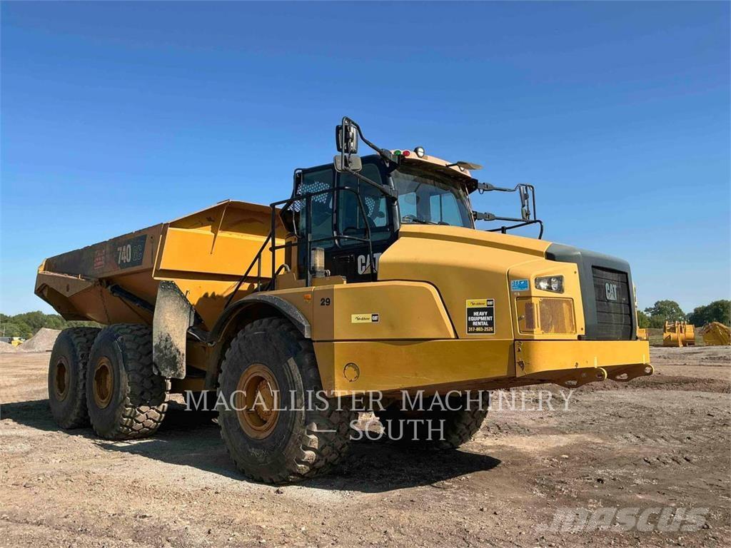 CAT 740 GC 铰接式自卸车
