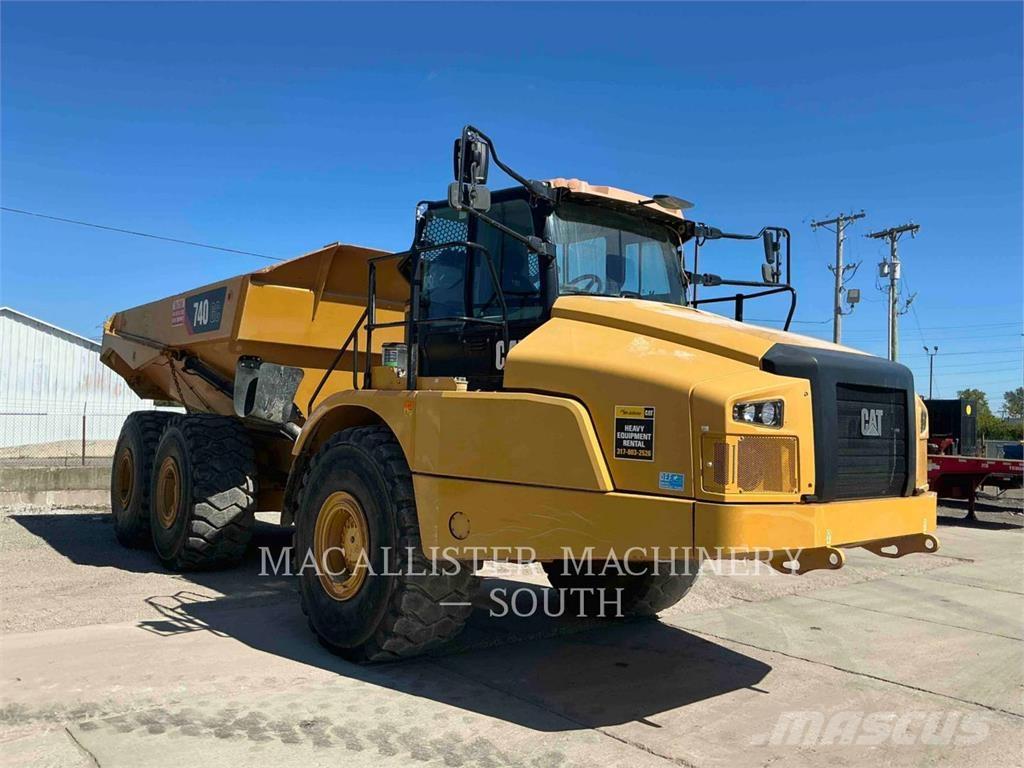 CAT 740 GC 铰接式自卸车