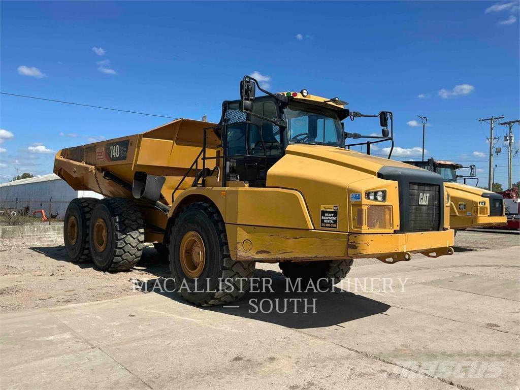 CAT 740 GC 铰接式自卸车