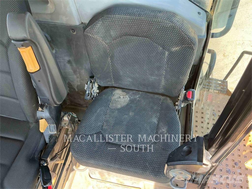 CAT 740 GC 铰接式自卸车