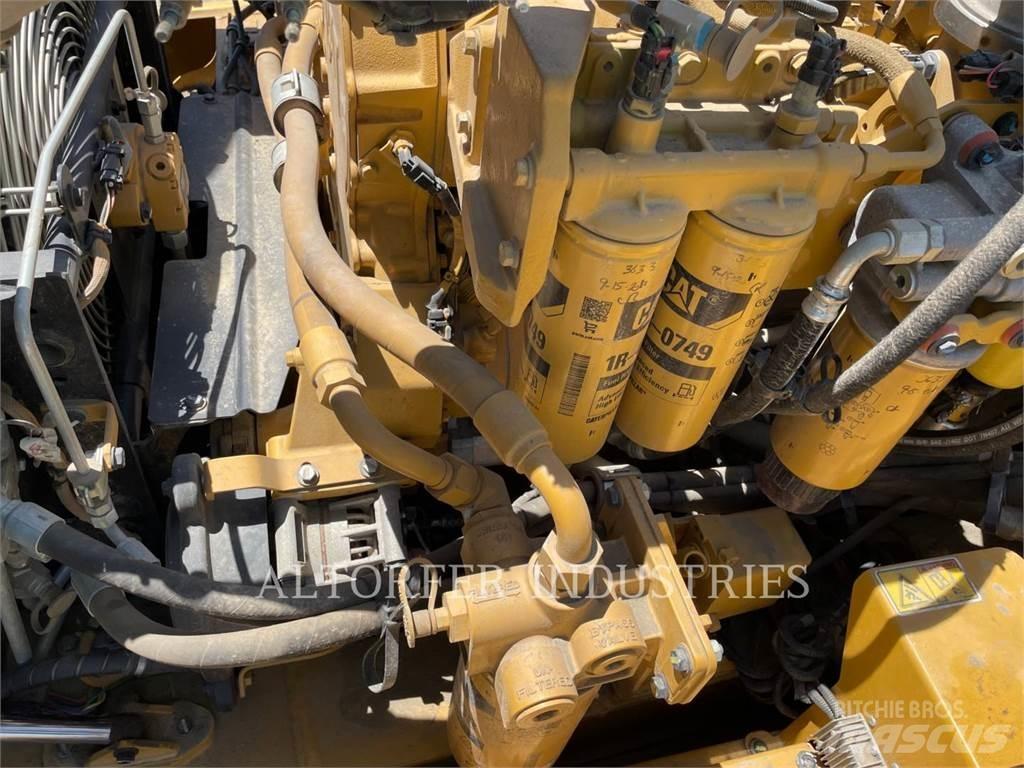 CAT 740B 铰接式自卸车
