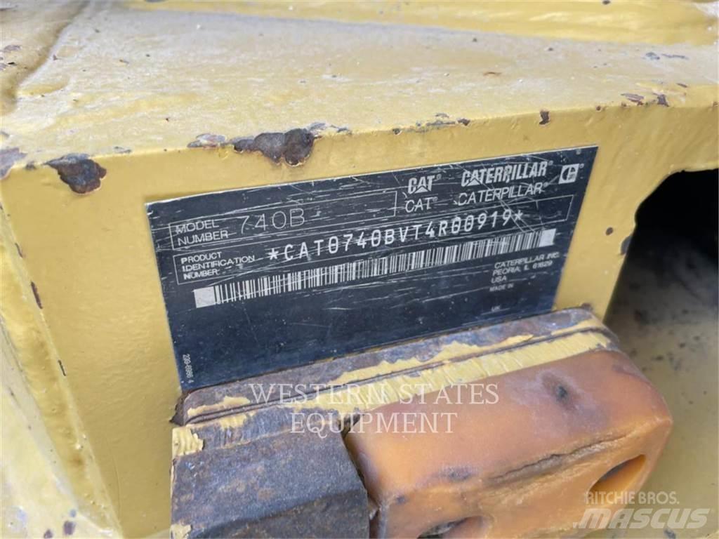 CAT 740B 铰接式自卸车
