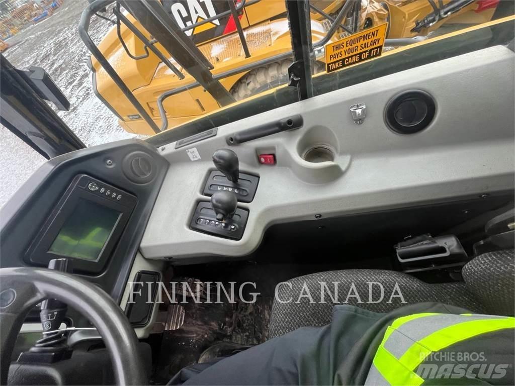 CAT 740B 铰接式自卸车