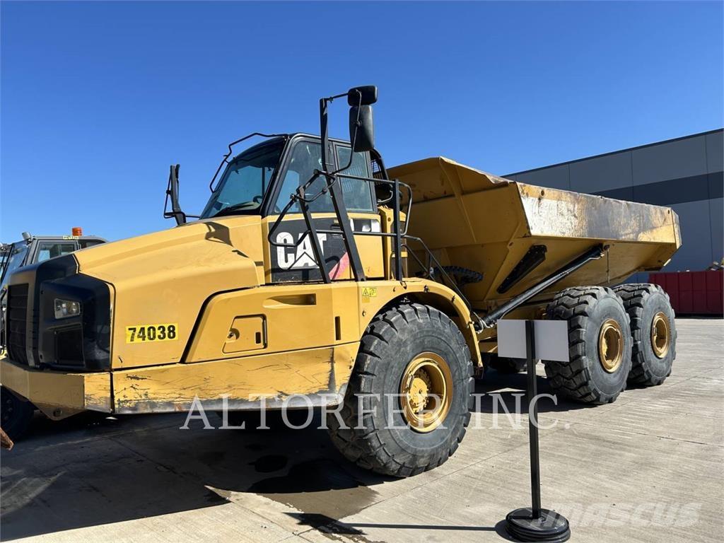 CAT 740B 铰接式自卸车